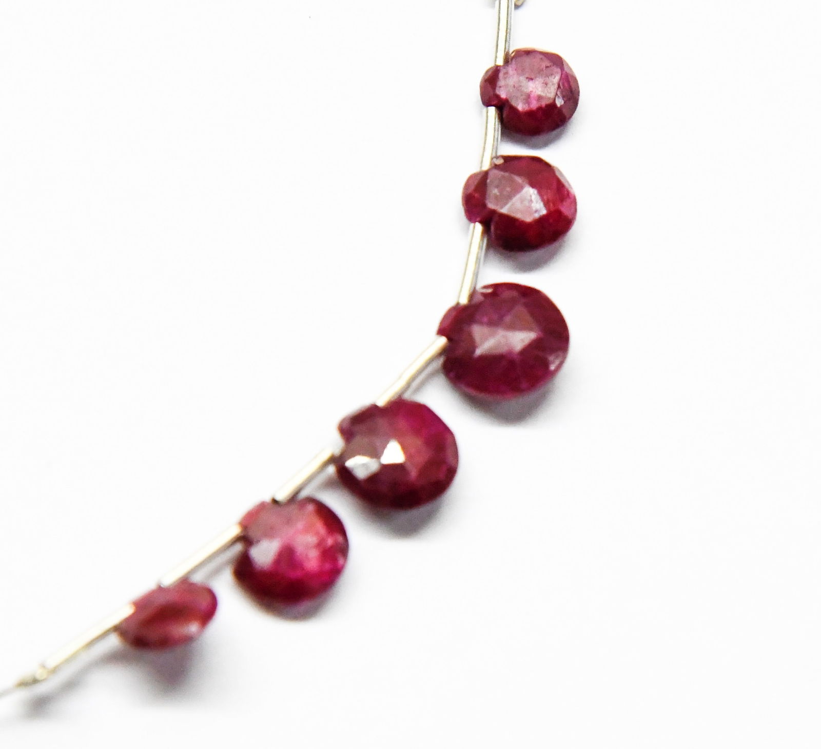 NATURAL RUBY BEADS FACETED FANCY 5 - 7 MM, 6 PCS (3 TASSELS) (1 of 2)