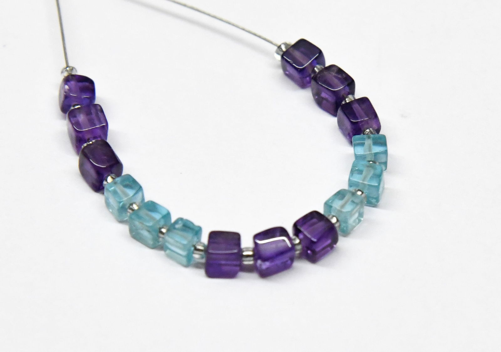 NATURAL AMETHYST/APATITE BEADS BOX 3 - 3.5 MM 15 PCS - (3 TASSELS) (1 of 2)