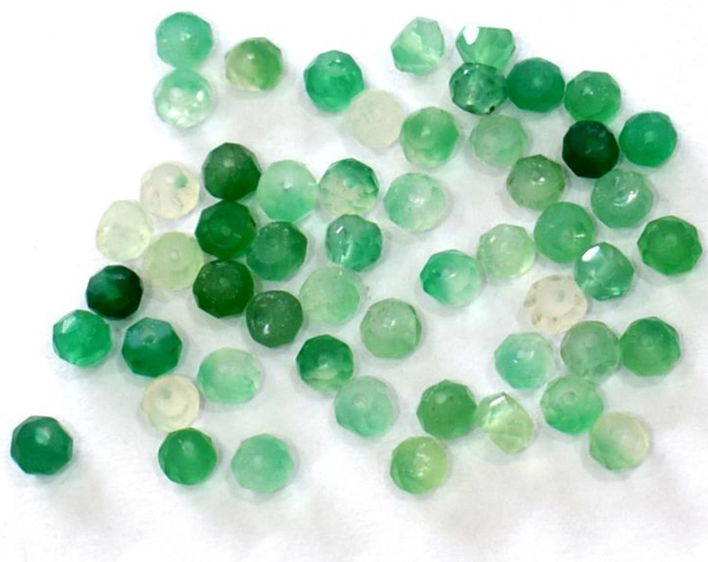NATURAL GREEN ONYX BEADS FACETED RONDELLE 3 MM - 100 PCS: These are natural, earth mined and hand crafted with precision. Stone: Green Onyx, Stone Shape: Faceted Rondelle, Stone Size: 3 mm, Width: 2 mm, Weight: approx. 17 carats. The photographs are generall