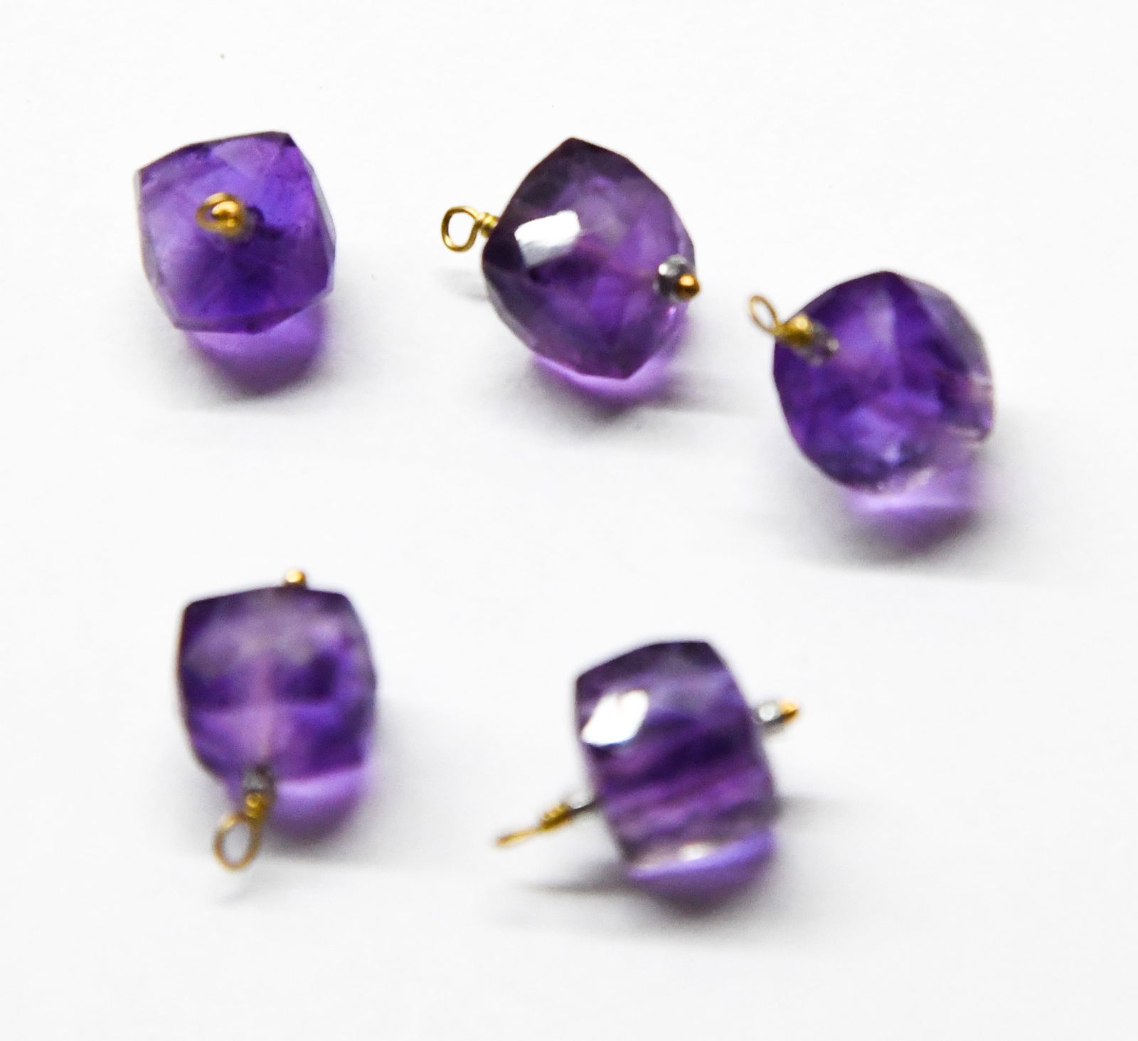NATURAL AMETHYST BEADS FACETED BOX 7.5 - 8 MM 5 PCS (2 BAGS) (1 of 1)
