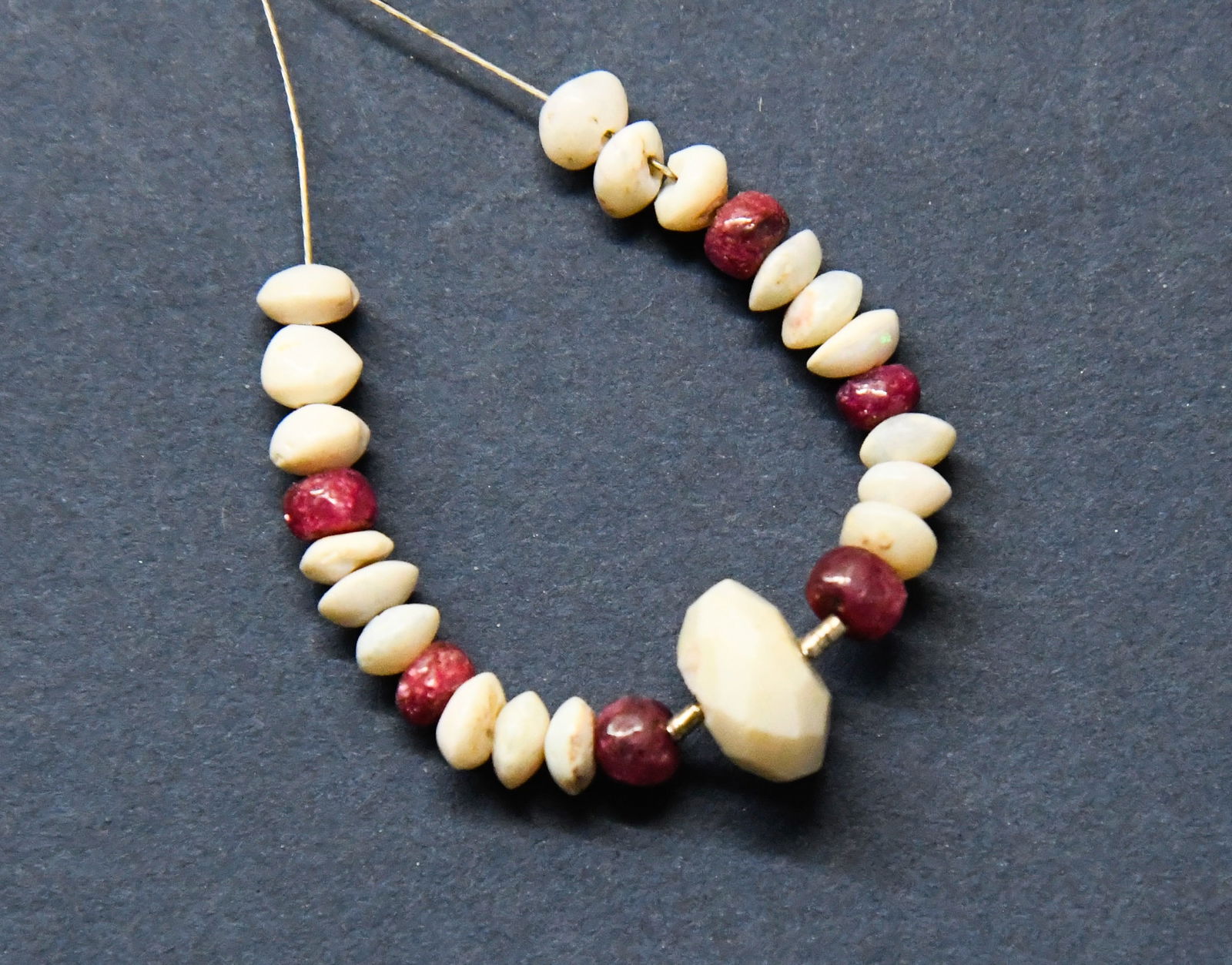 NATURAL AUSTRALIAN OPAL/RUBY(DYED) BEADS RONDELLE 3.5 - 9 MM, 25 PCS (1 of 2)