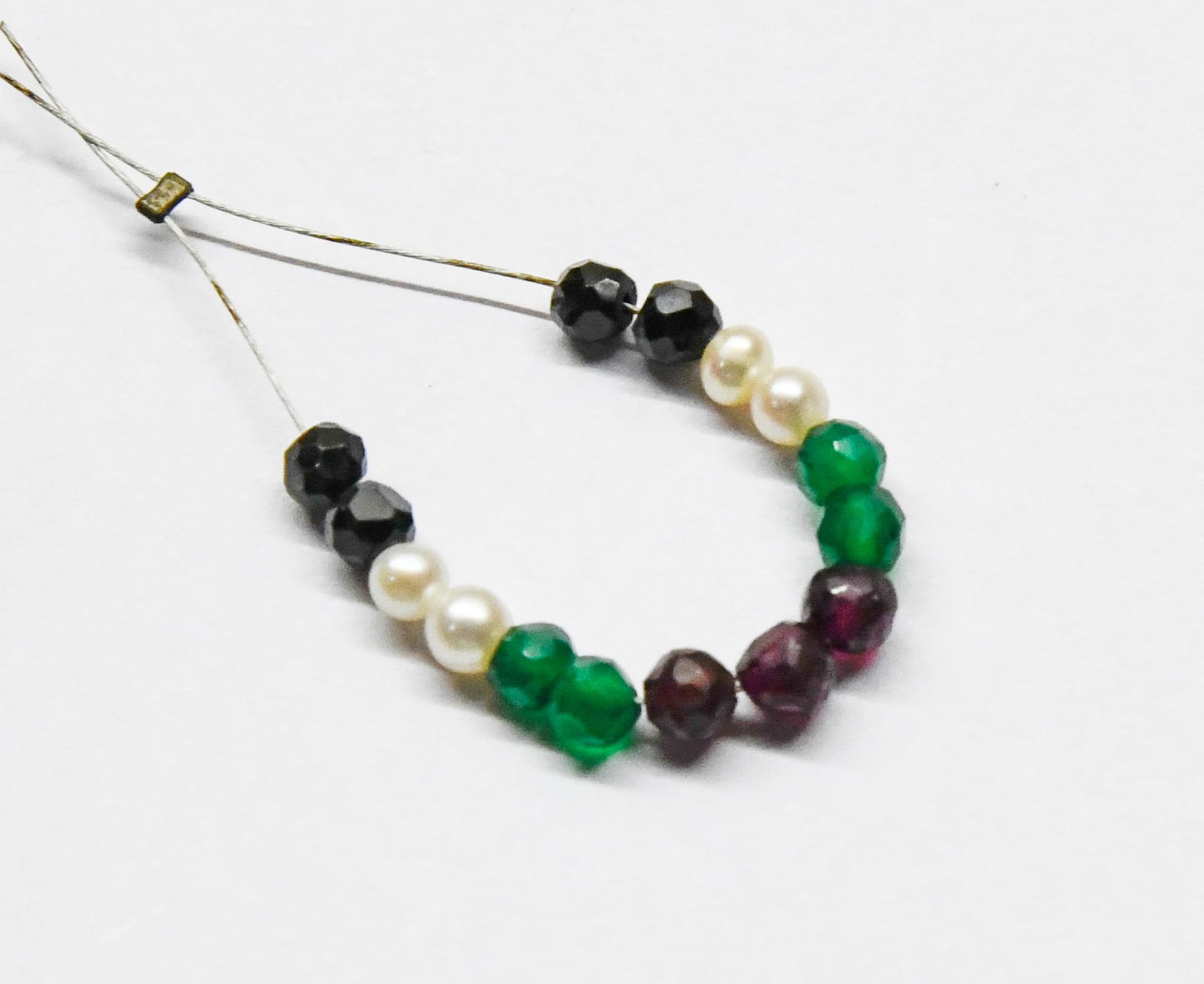 NATURAL MULTI GEMSTONE BEADS FACETED RONDELLE 3 - 4 MM, 15 PCS: These are natural, earth mined and hand crafted with precision. Stone: Multi Gemstone, Stone Shape: Faceted Rondelle, Stone Size: 3 - 4 mm, Width: 2.5 - 3 mm, Weight: approx. 6 carats. The photographs