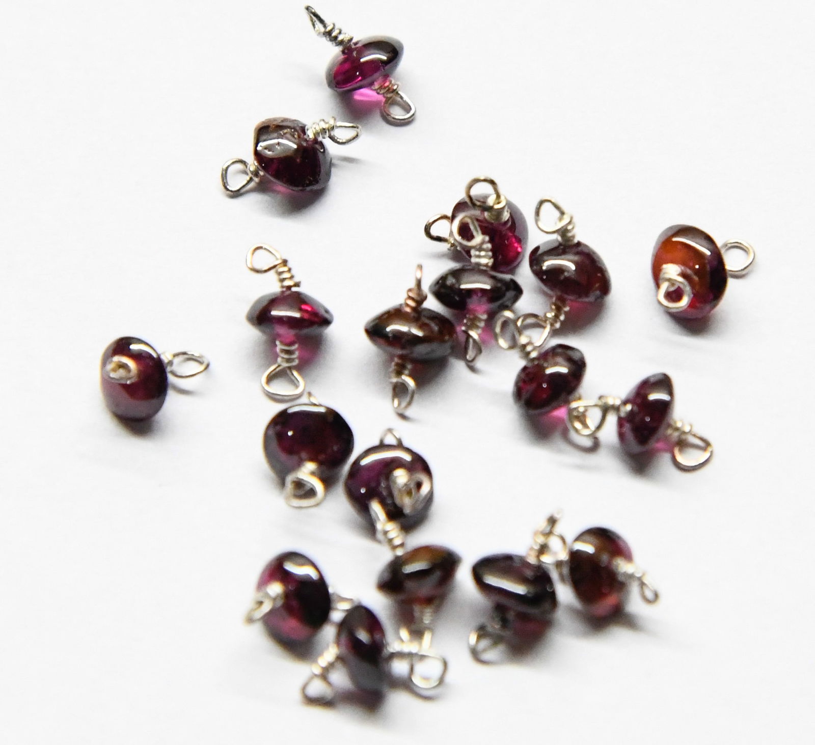 NATURAL GARNET BEADS RONDELLE 4.5 MM, 30 PCS (1 of 1)