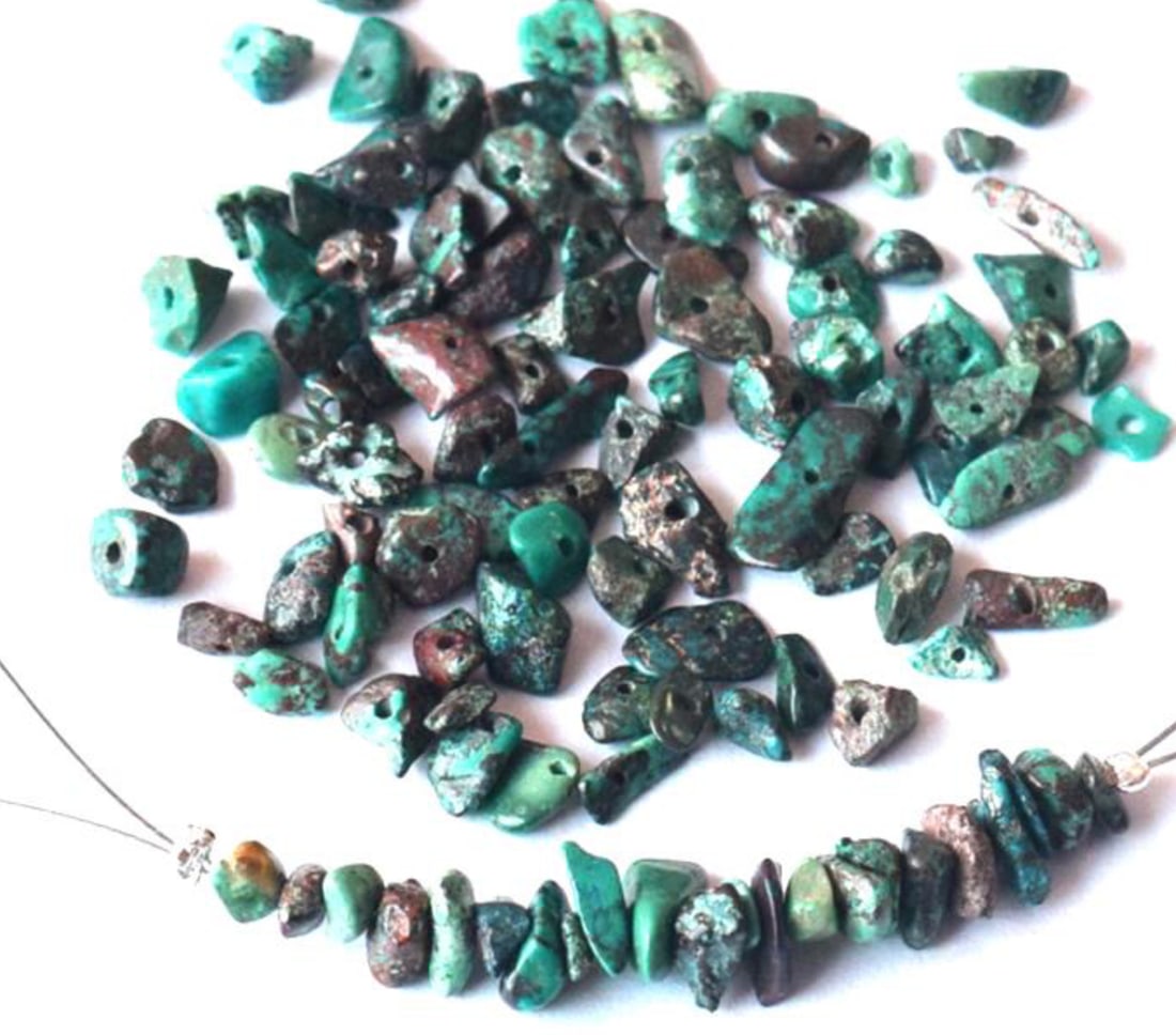 NATURAL CHRYSOCOLLA BEADS CHIPS 2X3 - 4X7 MM - (185 PIECES): These are natural, earth mined and hand crafted with precision. Stone: Chrysocolla, Stone Shape: Chips, Stone Size: 2x3 - 4x7 mm, Width: 1 - 3 mm, Weight: approx. 50 carats. The photographs are genera