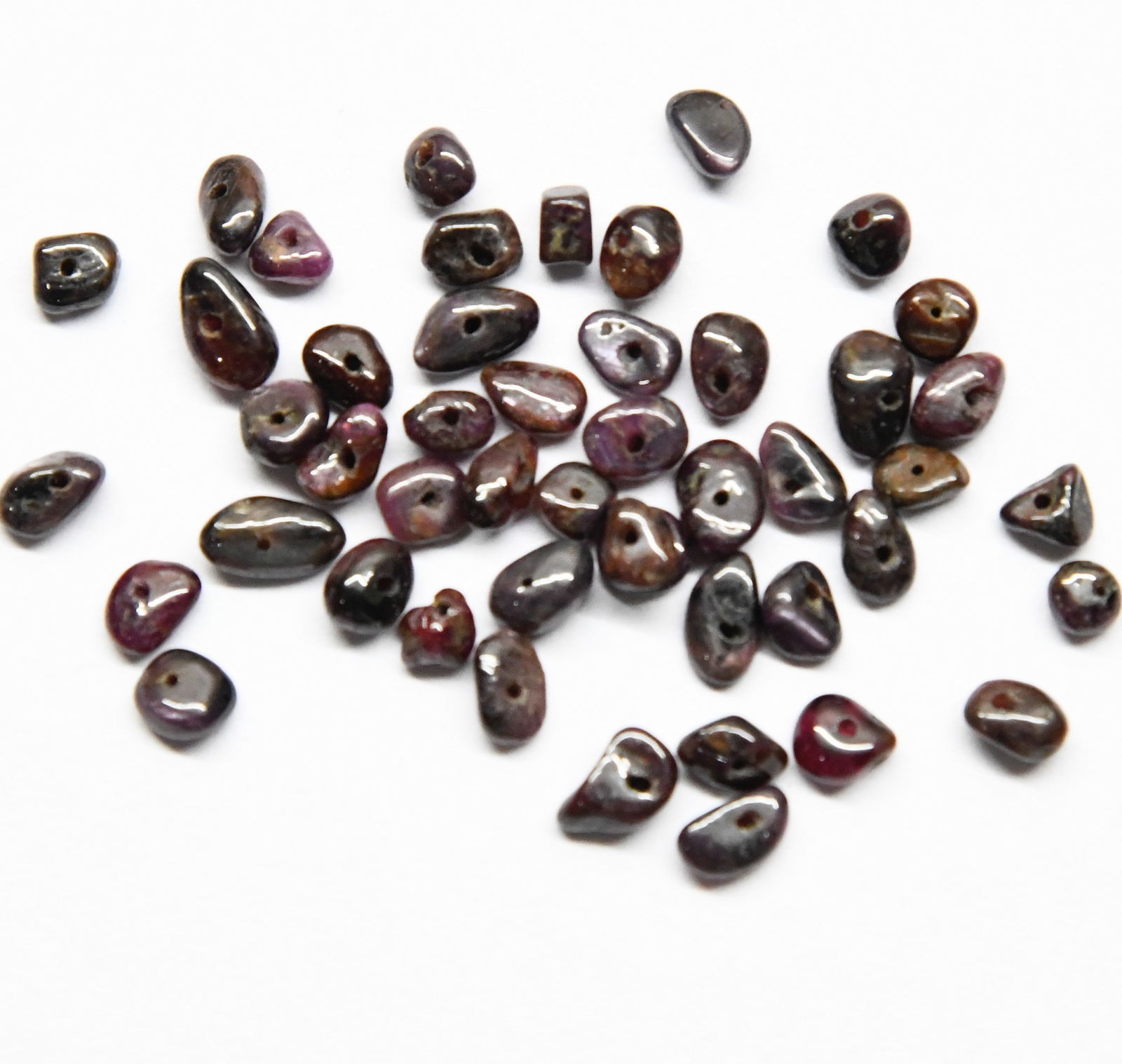 NATURAL RUBY BEADS CHIPS 3X4 - 4X7 MM - (50 PIECES) (1 of 1)