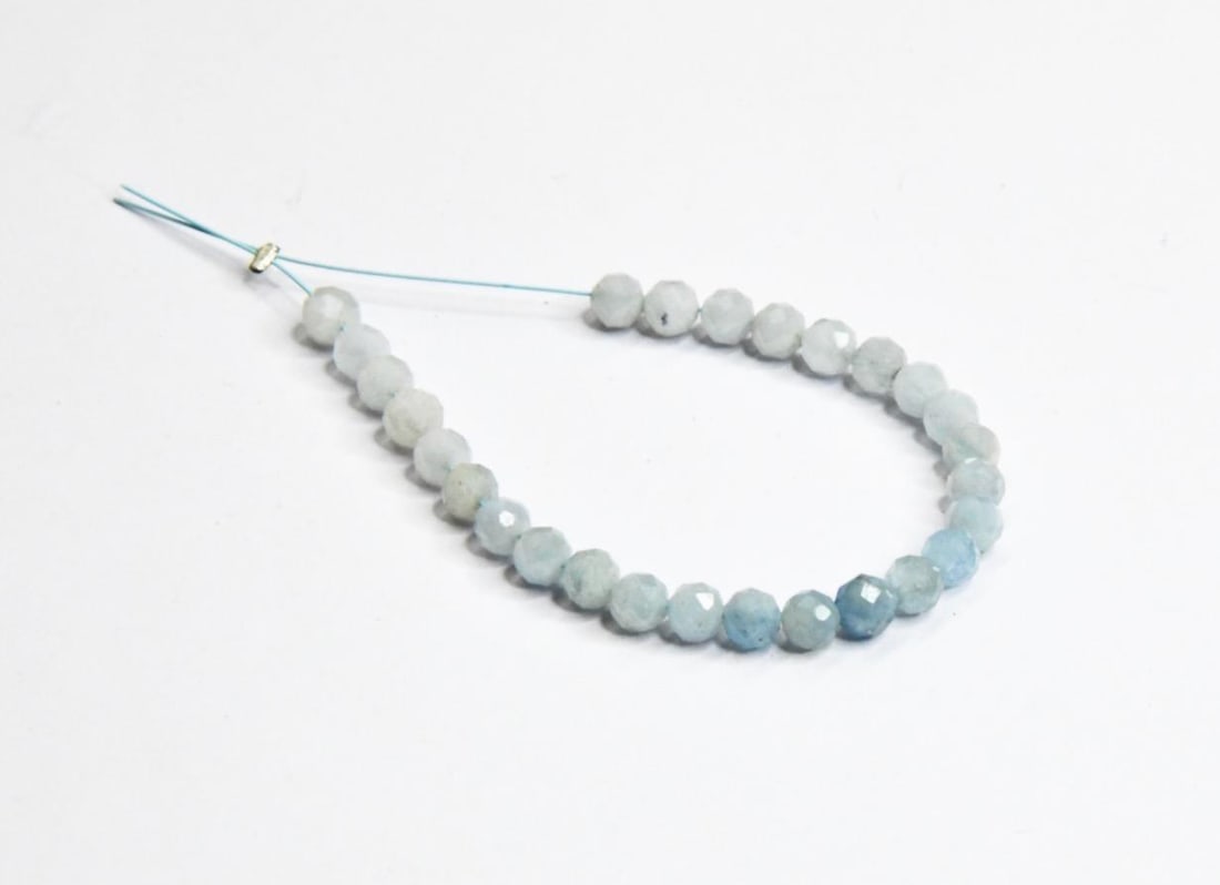NATURAL AQUAMARINE BEADS FACETED ROUND 27 PCS, 4 MM (2 TASSELS) (1 of 2)