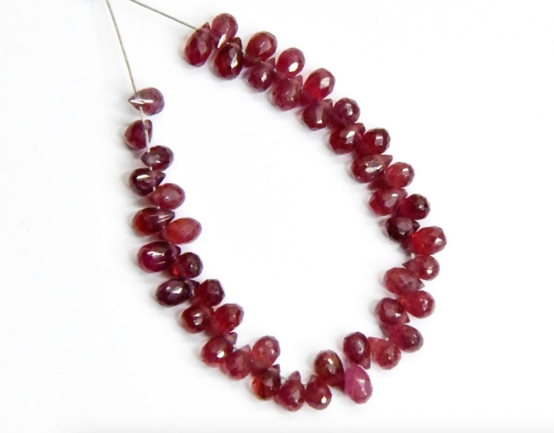NATURAL RED QUARTZ BEADS FACETED BRIOLETTE 3X3.5 - 3X4.5 MM, 45 PCS (1 of 1)