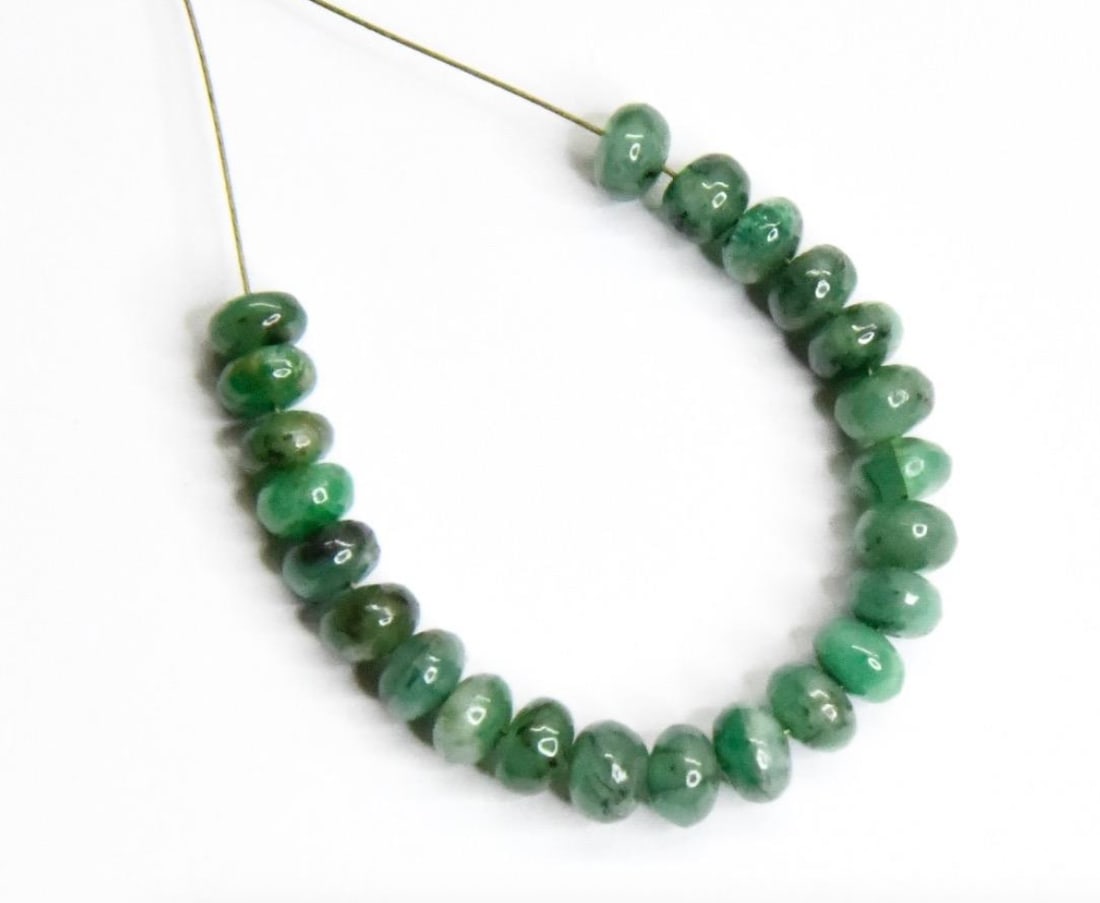 NATURAL EMERALD BEADS RONDELLE 4 - 4.5 MM, 23 PCS (1 of 1)