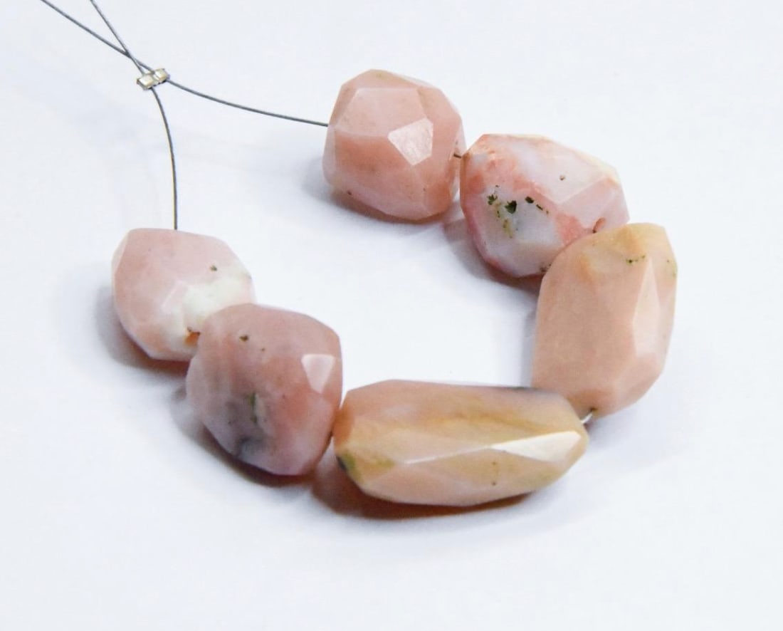 NATURAL PINK OPAL BEADS FACETED TUMBLE 9X11 - 13X19 MM, 6 PCS (1 of 2)