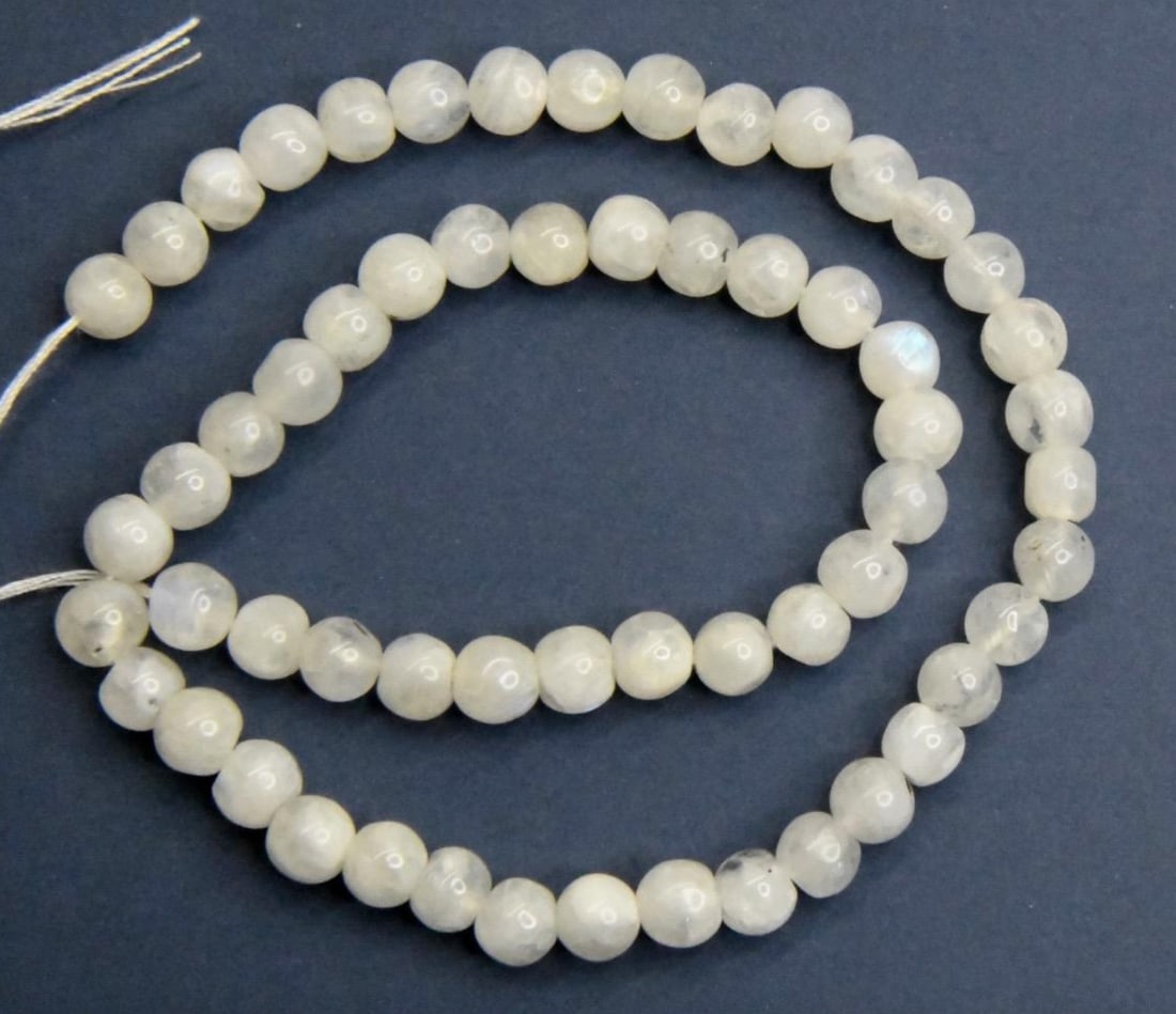 NATURAL RAINBOW MOONSTONE BEADS ROUND 5 - 5.5 MM, 11.5" STRAND (1 of 1)