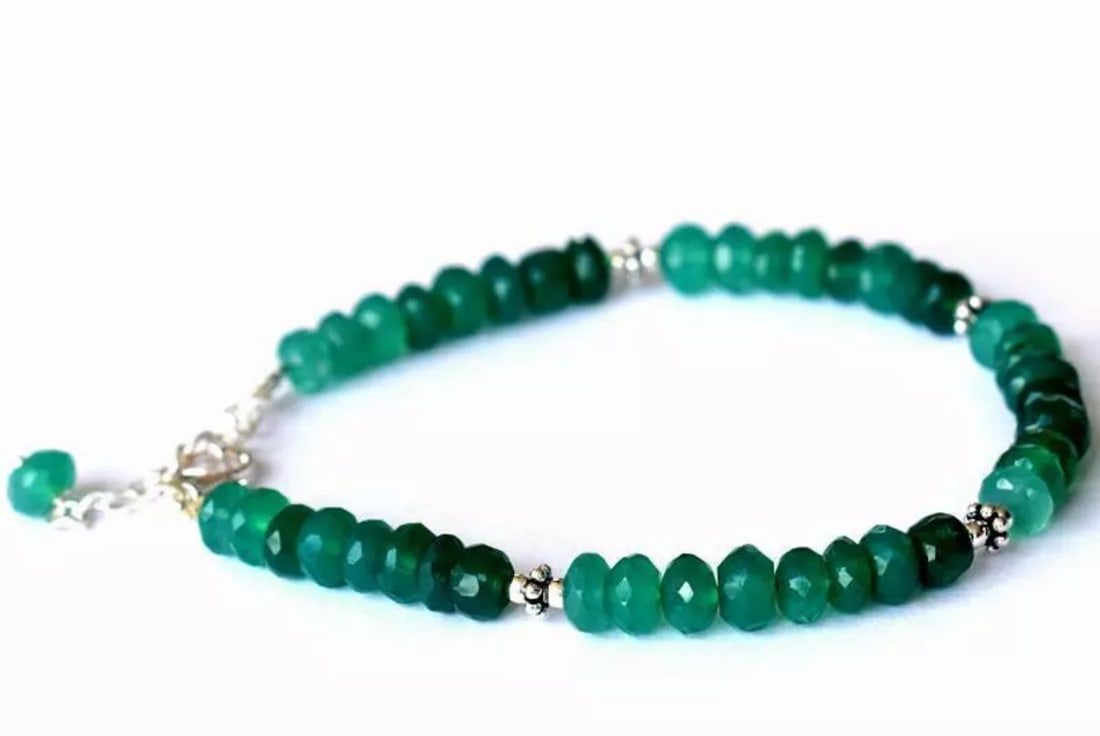7 - 8" BRACELET NATURAL GREEN ONYX BEADS RONDELLE SOLID 925 SILVER: These are natural, earth mined and hand crafted with precision. Stone: Onyx, Stone Shape: Faceted Rondelle, Stone Size: 5.5 - 6mm, Width - 3 - 4mm, Length: 7 - 8", Weight: approx. 41 carats. The photo