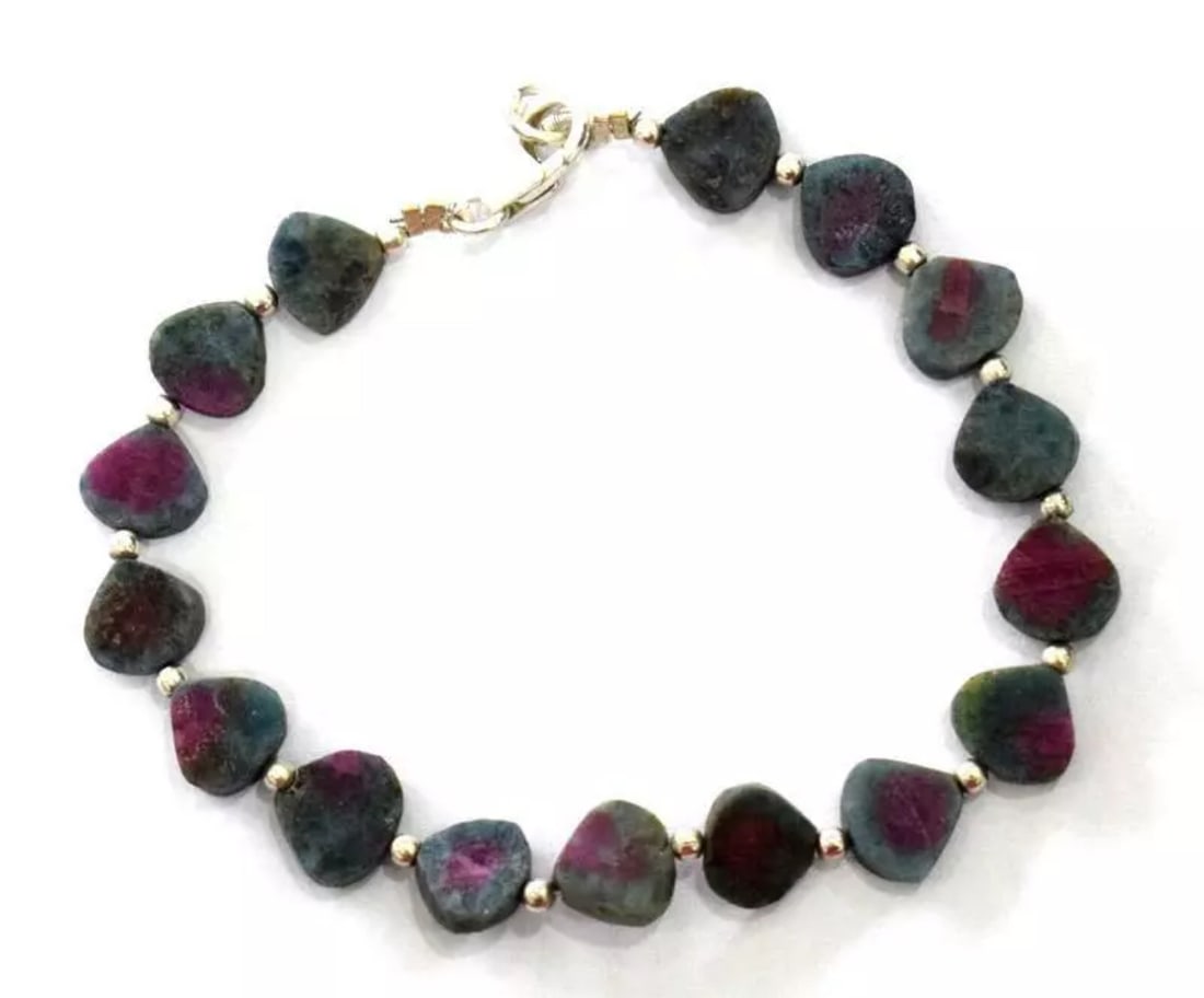 7" SOLID 925 SILVER BRACELET - NATURAL RUBY ZOISITE BEADS HEART: These are natural, earth mined and hand crafted with precision. Stone: Ruby Zosite, Stone Shape: Heart, Stone Size: 7.5x8 mm, Width - 2 - 3 mm, Length: 7", Weight: approx. 39 carats. The photographs a