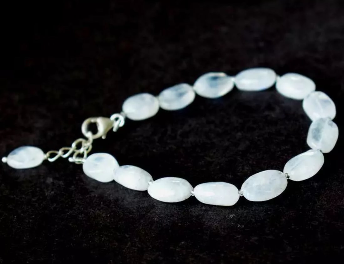 7 - 8" BRACELET NATURAL RAINBOW MOONSTONE BEADS OVAL SOLID 925 SILVER: These are natural, earth mined and hand crafted with precision. Stone: Moonstone, Stone Shape: Oval, Stone Size: 8x10 - 8.5x14mm, Width - 3 - 5mm, Length: 7 - 8", Weight: approx. 53 carats. The photog