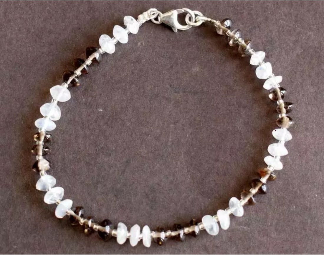 7.5" BRACELET RAINBOW MOONSTONE, SMOKY QUARTZ BEADS SOLID 925 SILVER: These are natural, earth mined and hand crafted with precision. Stone: Moonstone/Quartz, Stone Shape: Rondelle, Stone Size: 5 - 5.5mm, Width - 2 - 4mm, Length: 7.5", Weight: approx. 27 carats. The pho
