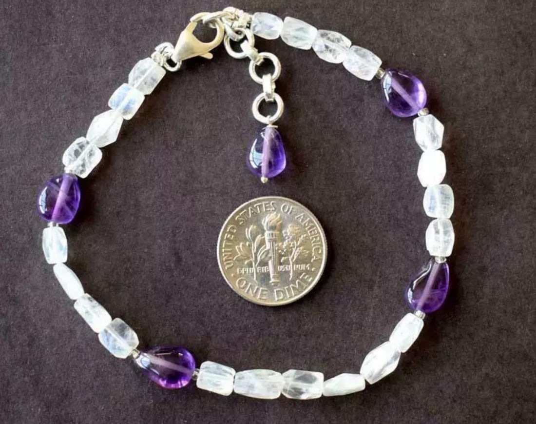 7.5 - 8" BRACELET NATURAL MOONSTONE BEADS AMETHYST BEADS SOLID 925 SILVER: These are natural, earth mined and hand crafted with precision. Stone: Amethyst/Moonstone, Stone Shape: Faceted Cube/Pear, Stone Size: 4x5 - 6x9mm, Width - 2.5 - 4mm, Length: 7.5 - 8", Weight: approx.