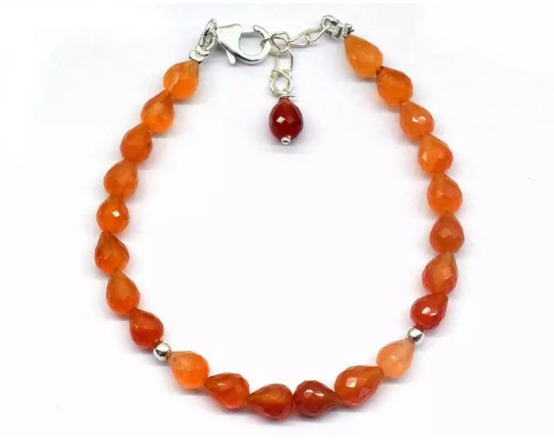 6.5 - 7.5" BRACELET NATURAL CARNELIAN BEADS BRIOLETTE SOLID 925 SILVER: These are natural, earth mined and hand crafted with precision. Stone: Carnelian, Stone Shape: Faceted Briolette, Stone Size: 5x6 - 5x7mm, Length: 6.5 - 7.5", Weight: approx. 30 carats. The photograph