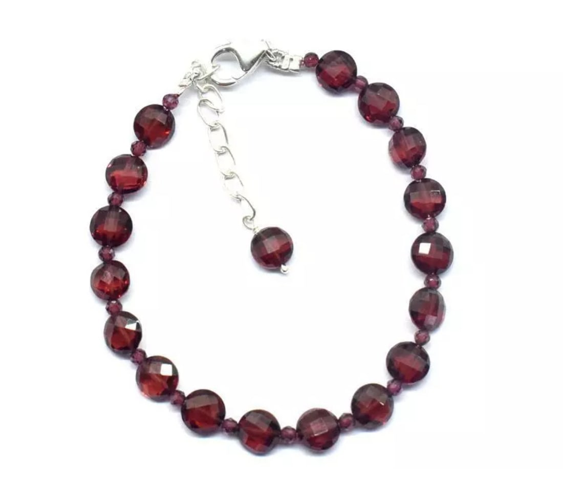 6.5 - 7.5" BRACELET NATURAL FINE GARNET BEADS SOLID 925 SILVER: These are natural, earth mined and hand crafted with precision. Stone: Garnet, Stone Shape: Faceted Round/Coin, Stone Size: 2.5 - 6mm, Width - 3mm, Length: 6.5 - 7.5", Weight: approx. 25.50 carats. Th