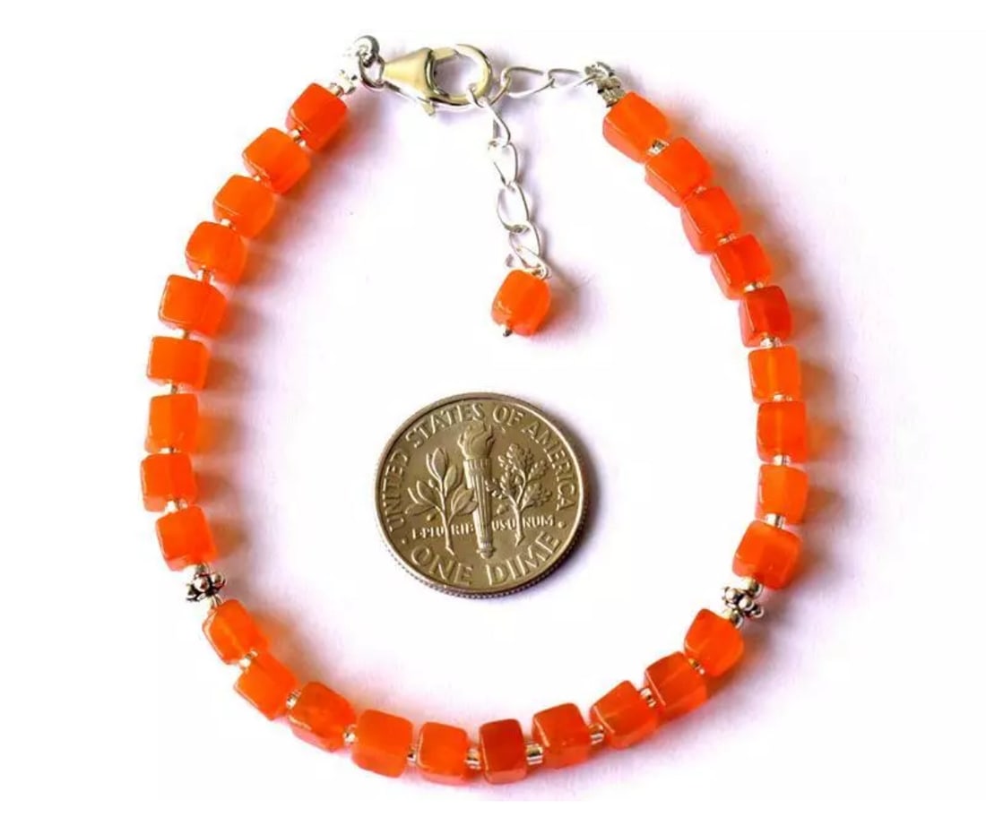 6.5 - 7.5" BRACELET NATURAL CARNELIAN BEADS BOX SOLID 925 SILVER: These are natural, earth mined and hand crafted with precision. Stone: Carnelian, Stone Shape: Box, Stone Size: 4.5mm, Length: 6.5 - 7.5", Weight: approx. 29 carats. The photographs are generally enla