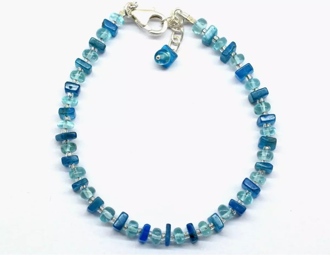 6.5 - 7.5" SOLID 925 SILVER BRACELET NATURAL APATITE BEADS: These are natural, earth mined and hand crafted with precision. Stone: Apatite, Shape: Rondelle/Flat Square, Size: 3.5 - 4.5 mm, Width - 1 - 2.5 mm, Length: 6.5 - 7.5", Weight: approx. 25 carats. The