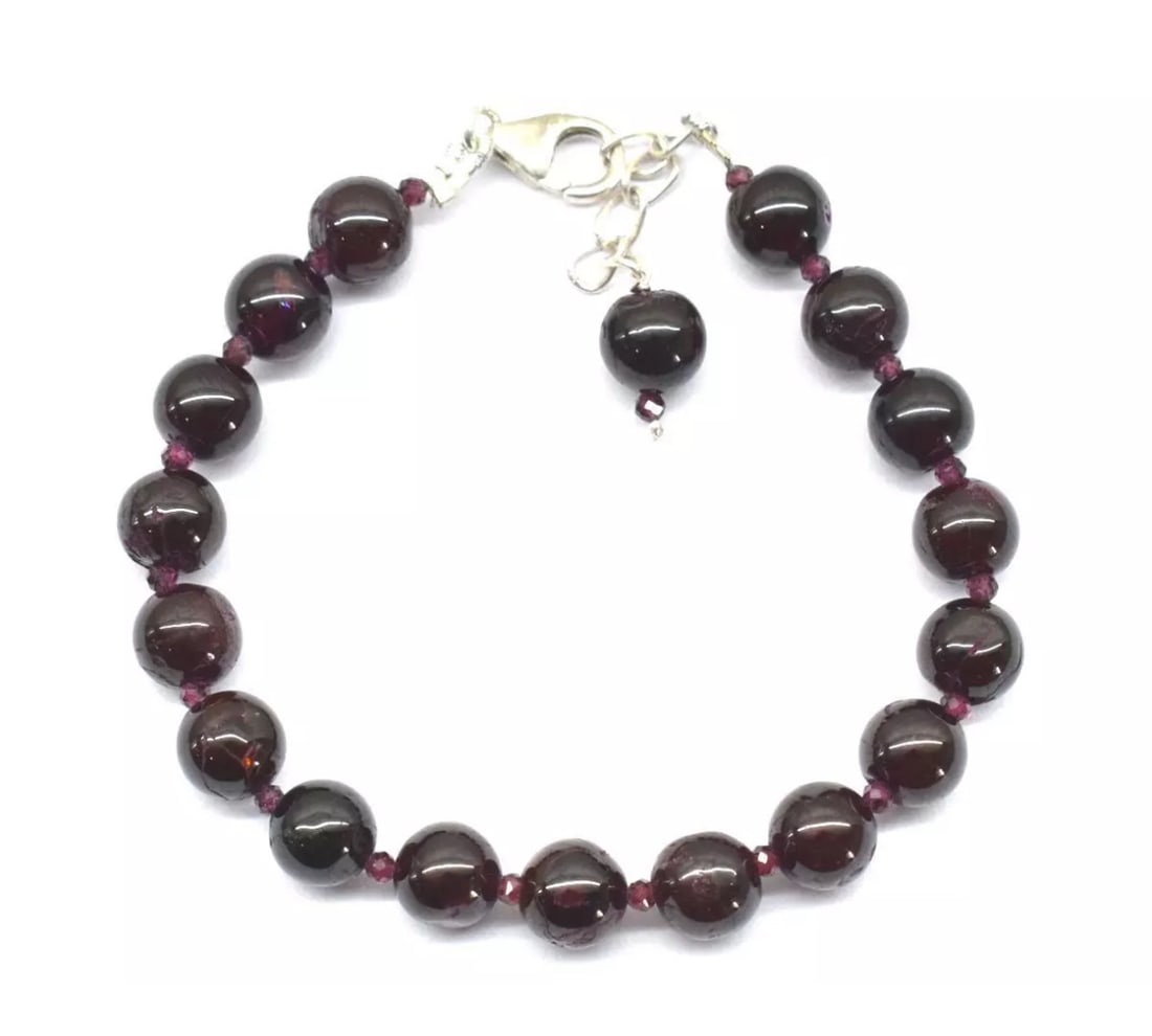 6.5 - 7.5" SOLID 925 SILVER BRACELET NATURAL GARNET BEADS ROUND: These are natural, earth mined and hand crafted with precision. Stone: Garnet, Stone Shape: Round, Stone Size: 2 - 7 mm, Length: 6.5 - 7.5, Weight: approx. 78 carats. The photographs are enlarged to s