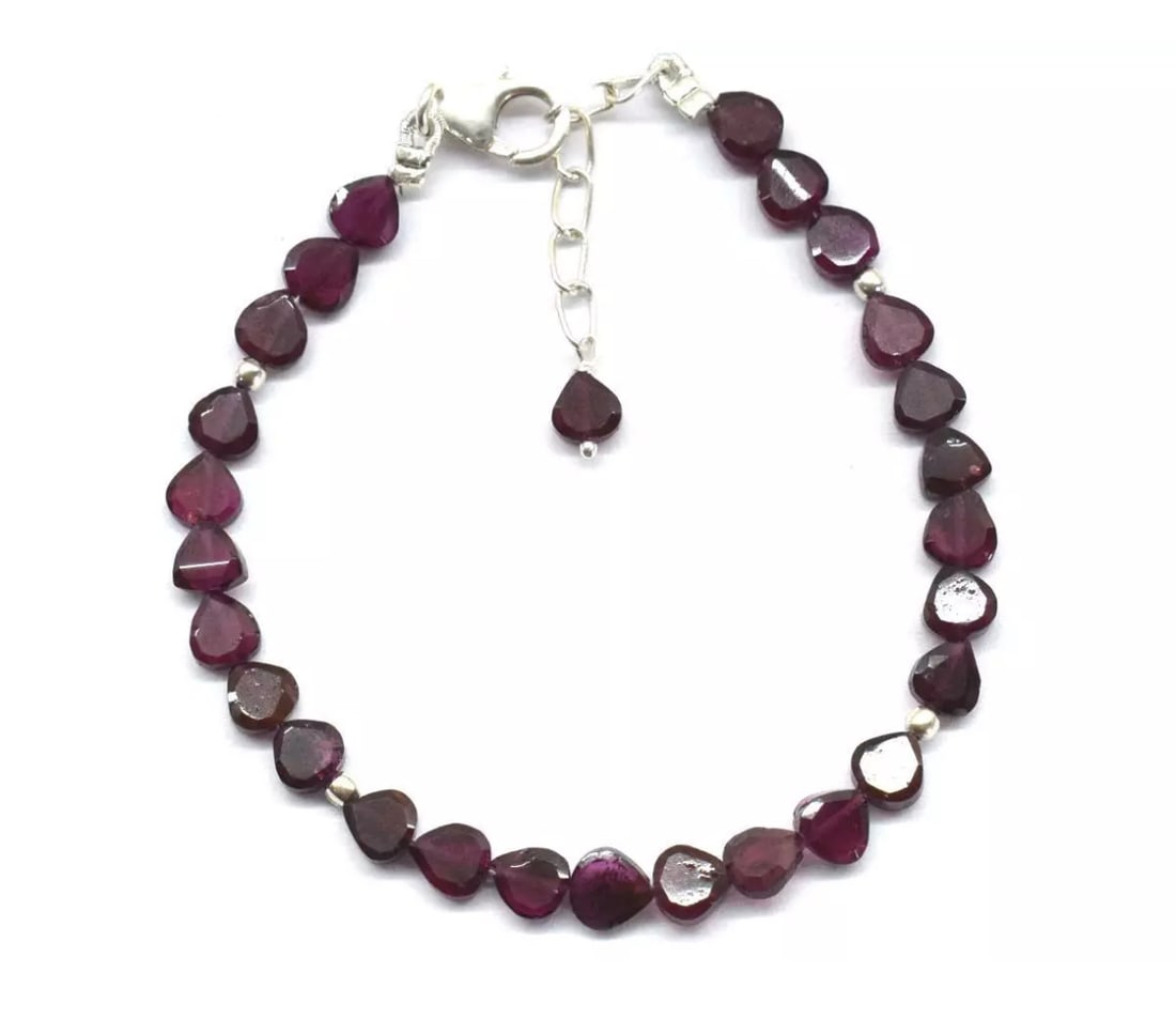 6 - 7" SOLID 925 SILVER BRACELET NATURAL GARNET BEADS FACETED HEART: These are natural, earth mined and hand crafted with precision. Stone: Garnet, Stone Shape: Heart, Stone Size: 4.5 - 5 mm, Width: 1.5 - 2.5 mm, Length: 6 - 7", Weight: approx. 25 carats. The photograp