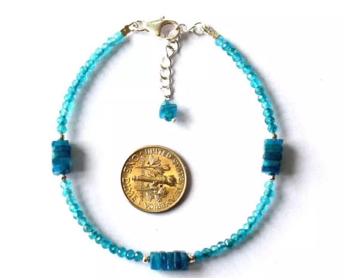 7 - 8" SOLID 925 SILVER BRACELET NATURAL NEON APATITE BEADS: These are natural, earth mined and hand crafted with precision. Stone: Apatite, Stone Shape: Faceted Round/Flat Square, Stone Size: 2.5 - 4.5 mm, Width: 1 - 2 mm, Length: 7 - 8", Weight: approx. 23 ca