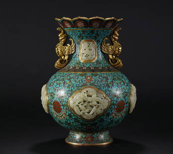 A Cloisonne inlaid jade amphora: Cloisonne Inlaid Jade Double Phoenix Ears Appreciation Vase Made in the Qianlong Year" This lot has a correct shape. The mouth of the bottle is in the shape of lotus petals, and the bottle neck is mad