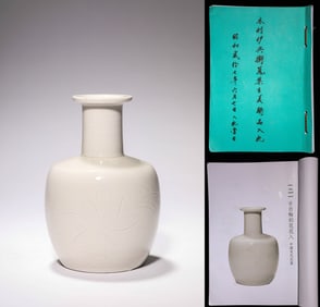 Ancient white glaze carved flowers into the Chinese Song Dynasty Ding kiln