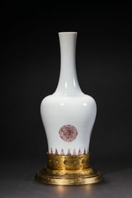 Underglaze red long-necked bottle with copper tray