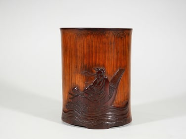 Bamboo figure pen holder