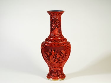 Lacquerware long-necked flask