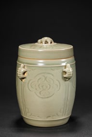 Yue kiln bean green glaze four-handled lidded jar