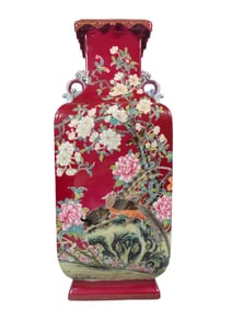 Rouge-red square vase with flowers and birds and animal ears