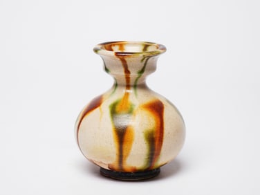 Three-color plate-mouth bottle