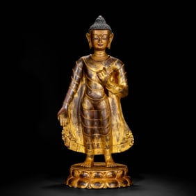 Gilded bronze statue of Sakyamuni Buddha