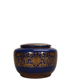 Blue-glazed Go jar with gilded lotus pattern