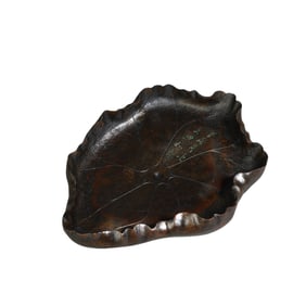 Bamboo carved lotus leaf washed study ornament