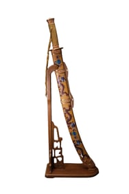 Gilded bronze sword with dragon pattern