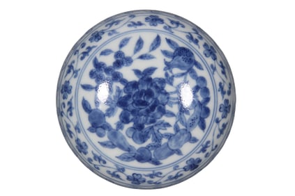 Blue and white ink pad box with flower and fruit patterns