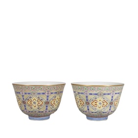 Famille rose brocade floral tea bowl