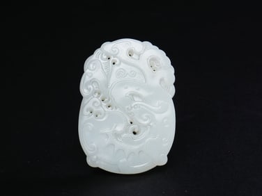 Hetian jade pendant with dragon and phoenix pattern