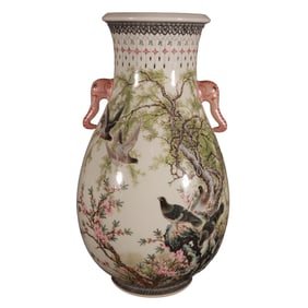 Powder-rubbed elephant-ear vase with floral and bird patterns