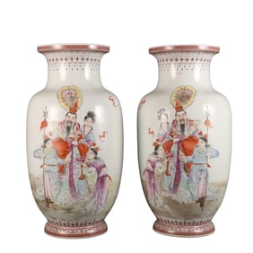 A pair of famille rose lantern vases with patterns of blessing and exorcism