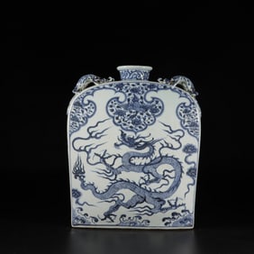 Blue and white dragon and phoenix patterned Chilong double-eared vase