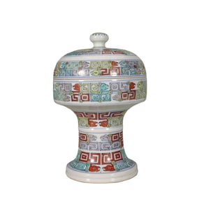 Doucai Kui Dragon Pattern Bean