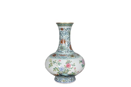 Doucai (a type of glazed tile) water chestnut bottle symbolizing peace and prosperity