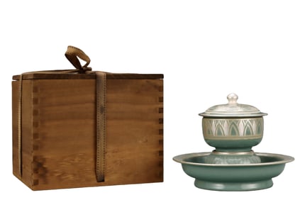 Ru ware celadon glaze pure silver painted three-piece cup stand