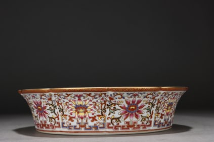 Pastel floral pattern brush washer