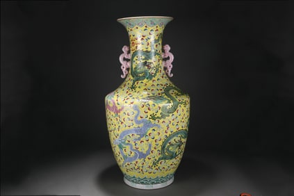 Yellow-ground famille rose dragon-patterned vase