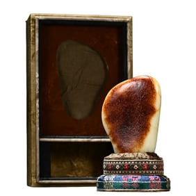 Hetian jade with red skin pebble raw stone